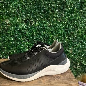 Men’s sneakers Black and White Sneakers